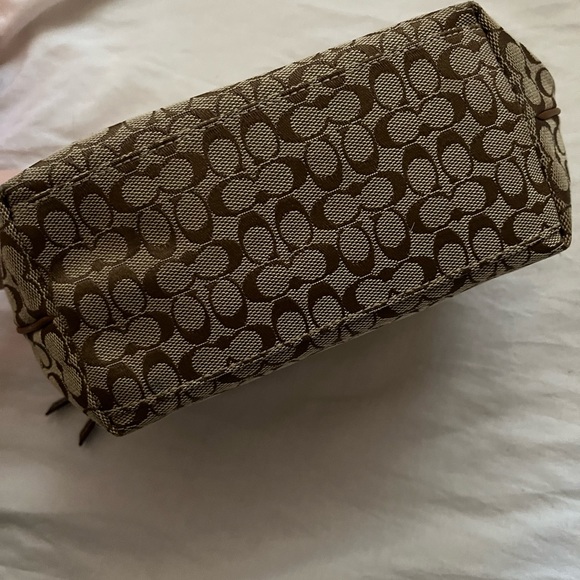 SOLD! VINTAGE COACH SIGNATURE BAGUETTE MINI - Picture 7 of 7